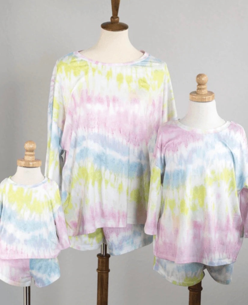 Two-Piece Lounge Set (Tie-Dye) - BEYOUtify Boutique