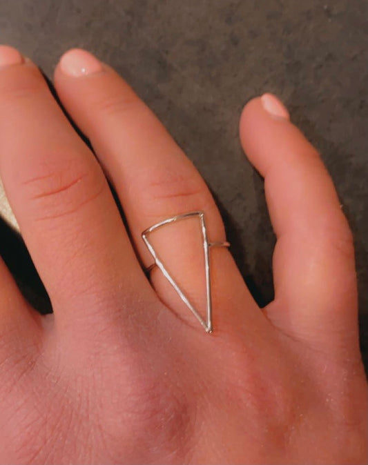 TRIANGULAR CUTOUT RING (SILVER) - BEYOUtify Boutique