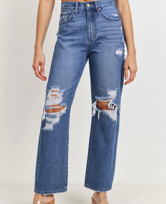 HIGH RISE MOM JEAN (BLUE) - BEYOUtify Boutique